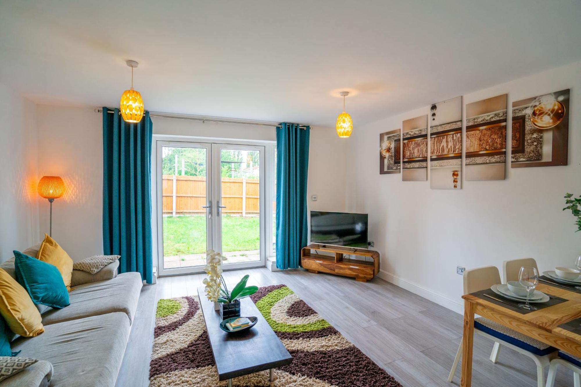 Mulberry Garden Villa Coventry Exteriör bild